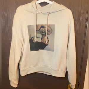 Ariana Grande H&M sweeter (New NEVER used without tags)